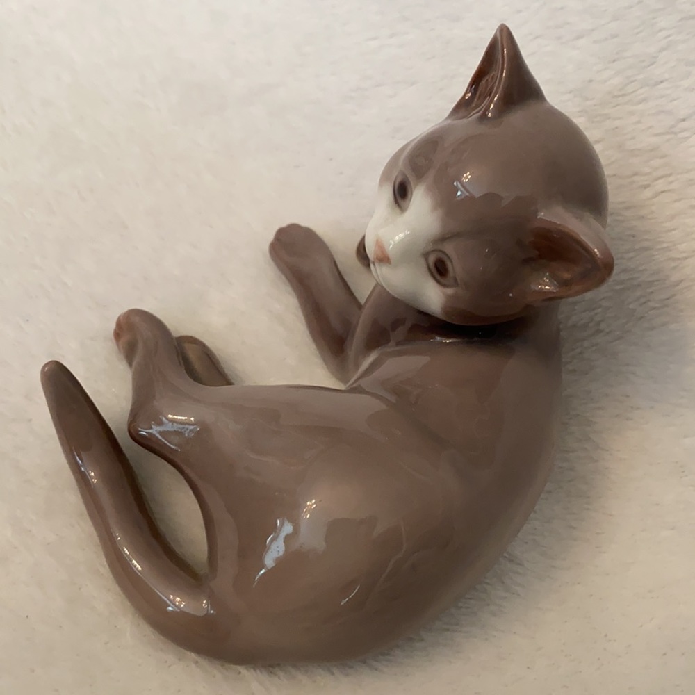 {VTG} Bing & Grondahl | Denmark Porcelain Cat Figurine 2514 ML Gray/White - Picture 5 of 12